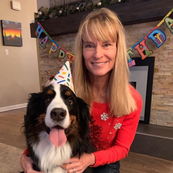 Meet your Posher, Kelley - Picture 3 of 3